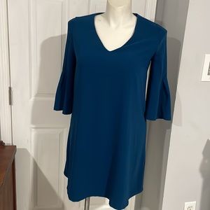 Roz & Ali Bell Sleeve Shift Dress Size 8